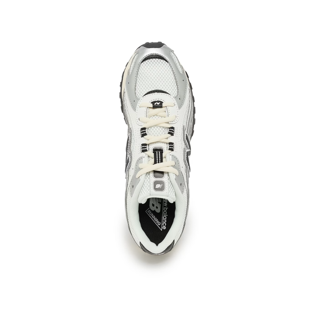 New Balance 204L Silver Metallic Black