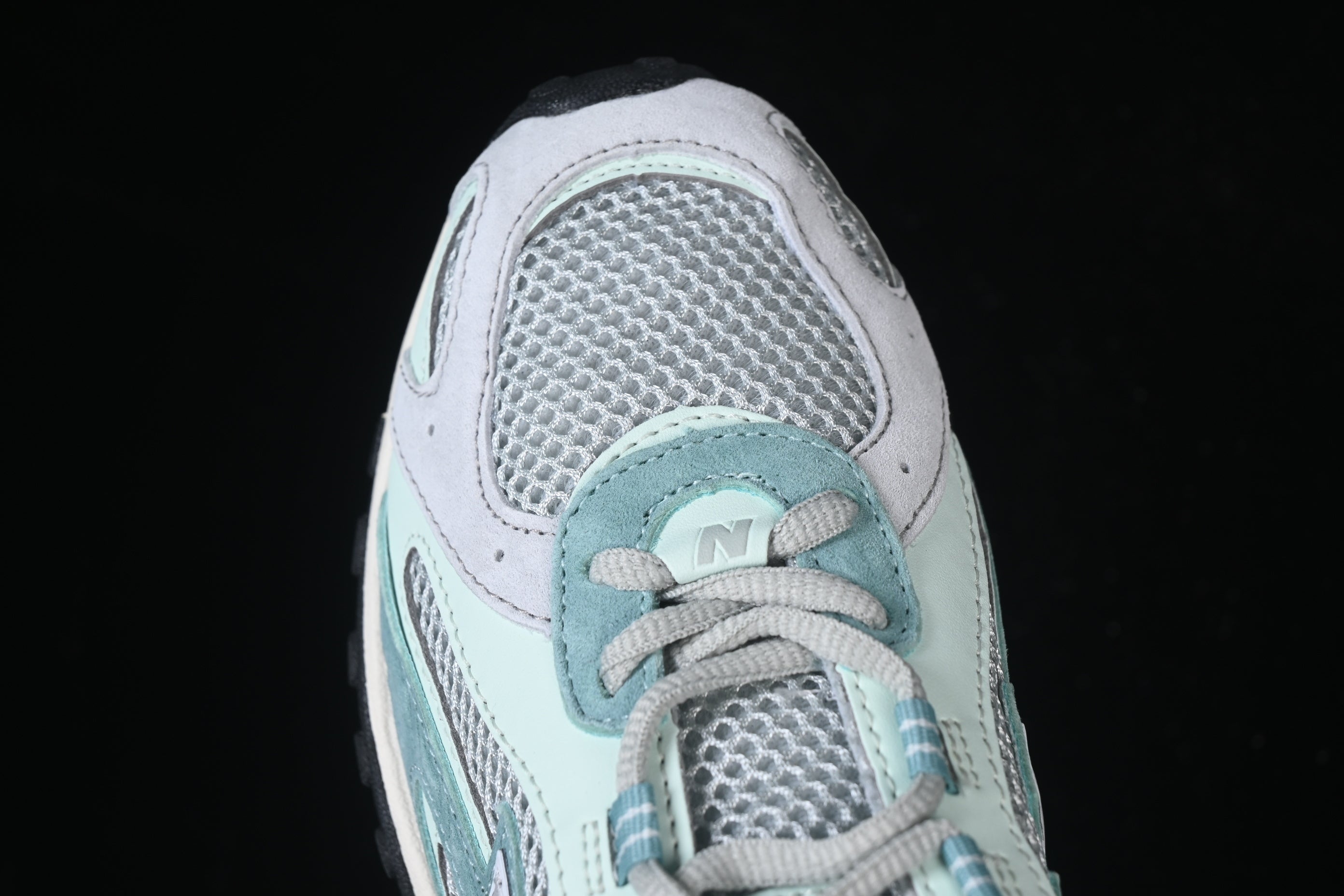 KITH x New Balance 204L Green Silver