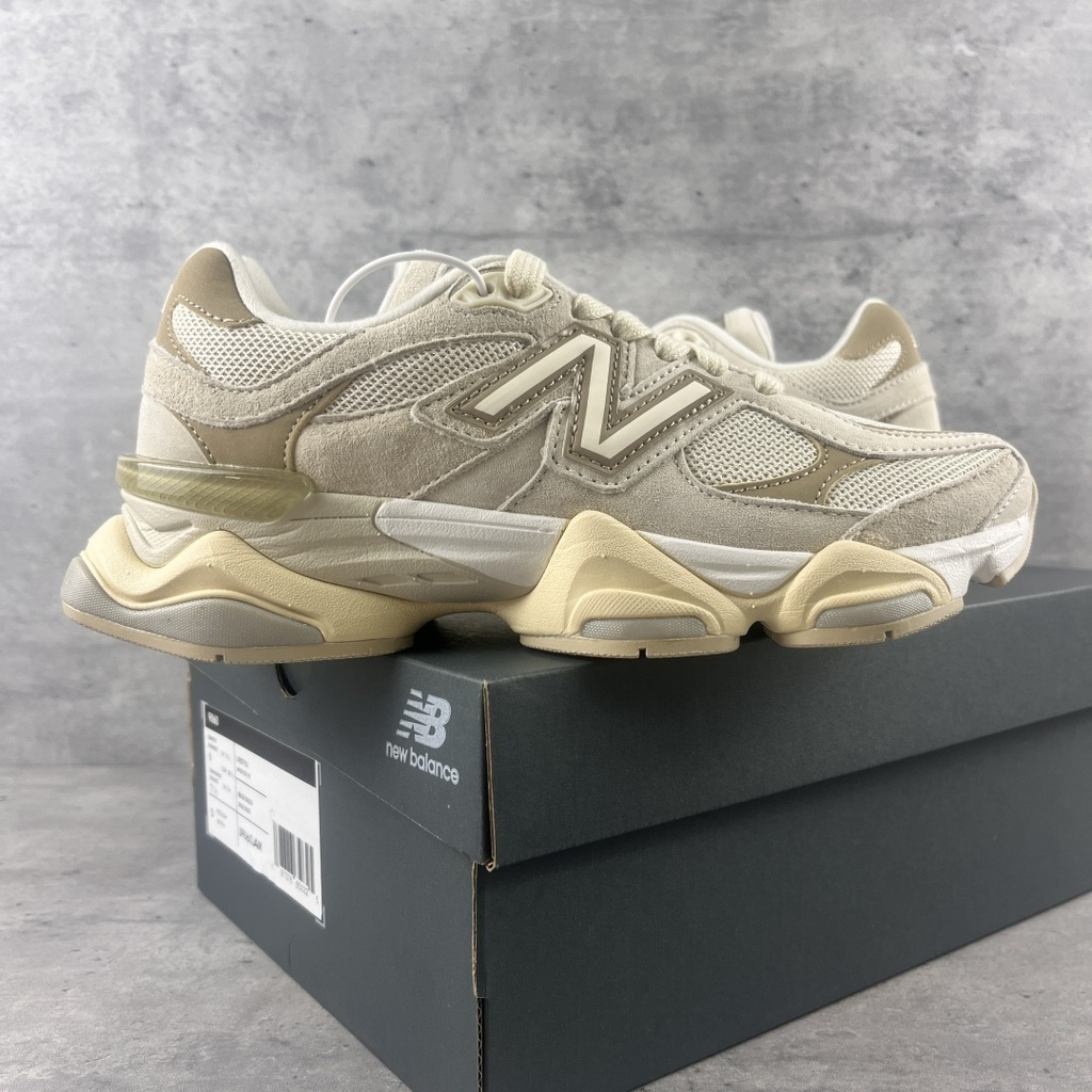 New Balance 9060 sea salt brown