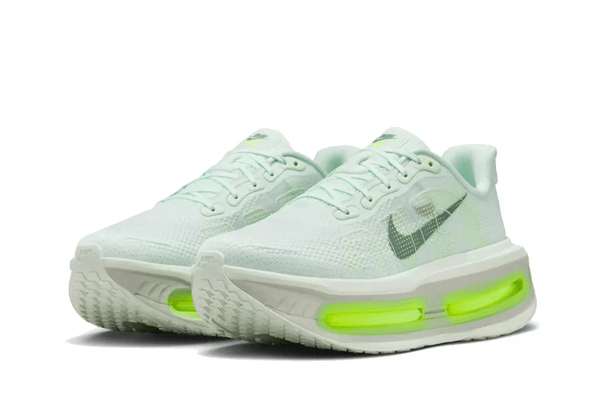NK Vomero Premium Barely Volt Verde