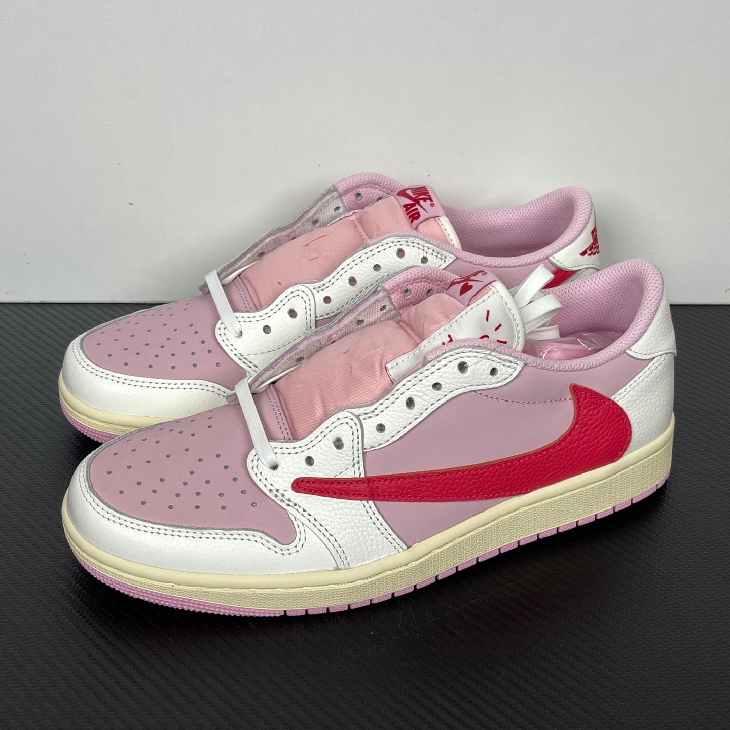 Air Jordan 1 Retro Low OG SP Travis Scott Sail Tropical Pink
