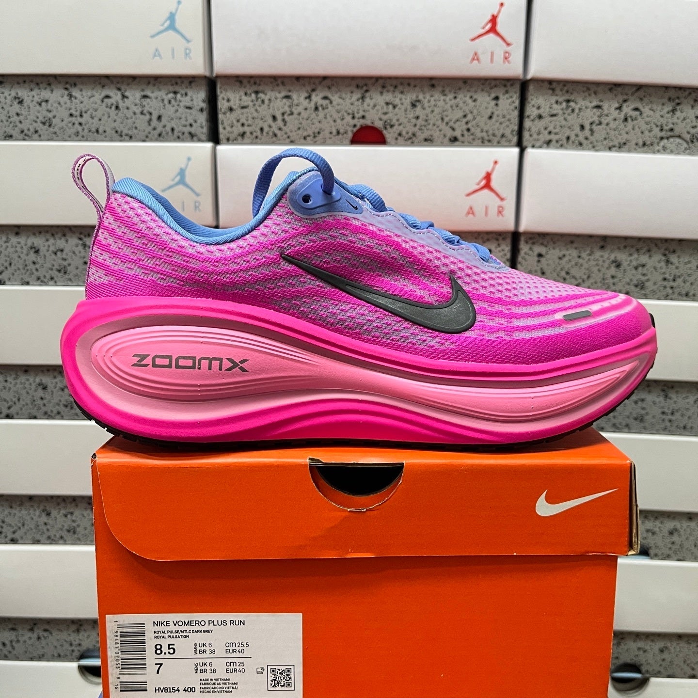 Air Zoom Vomero Plus Royal Pulse Fire Pink pronta entrega
