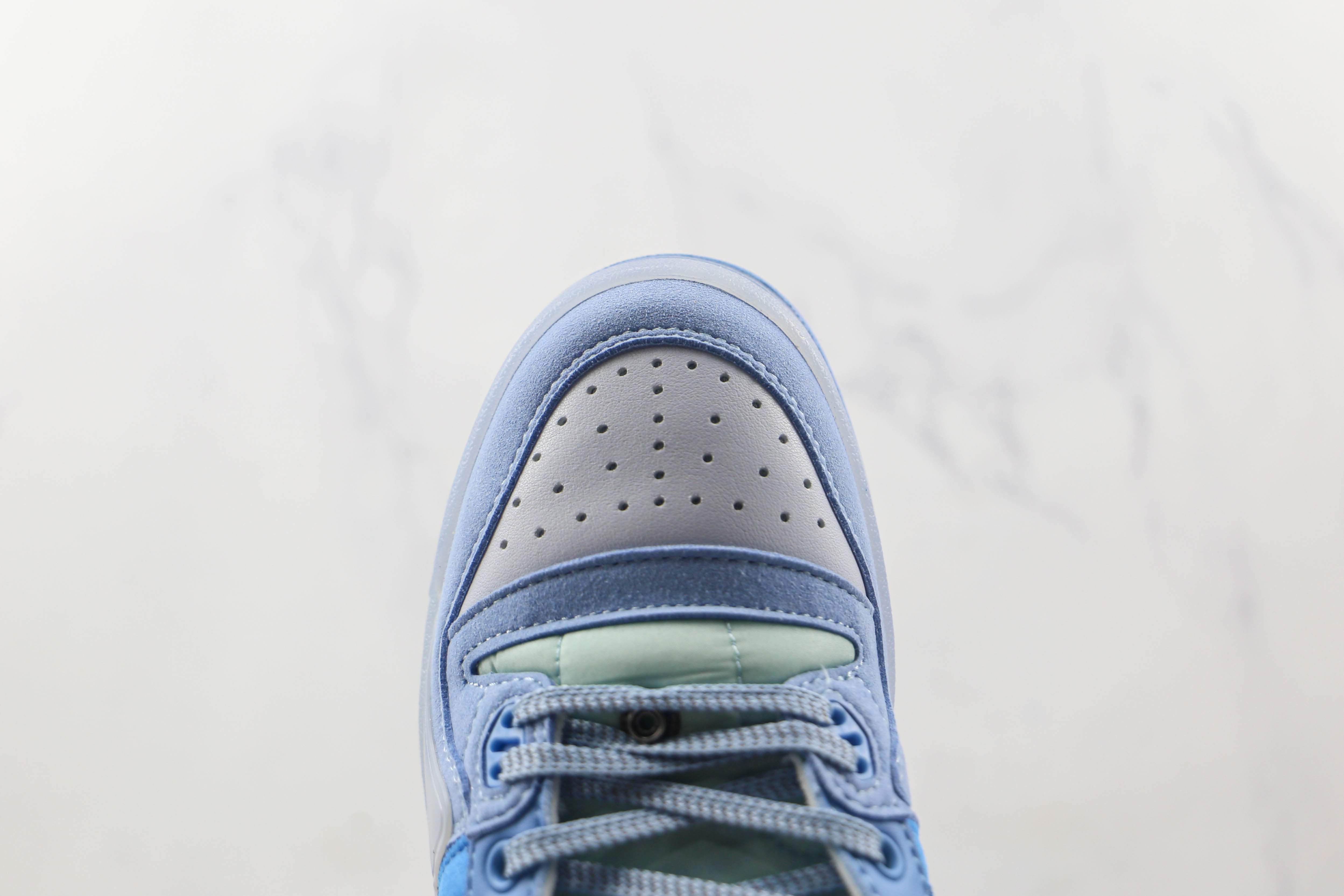 AD Bad Bunny Azul Tint