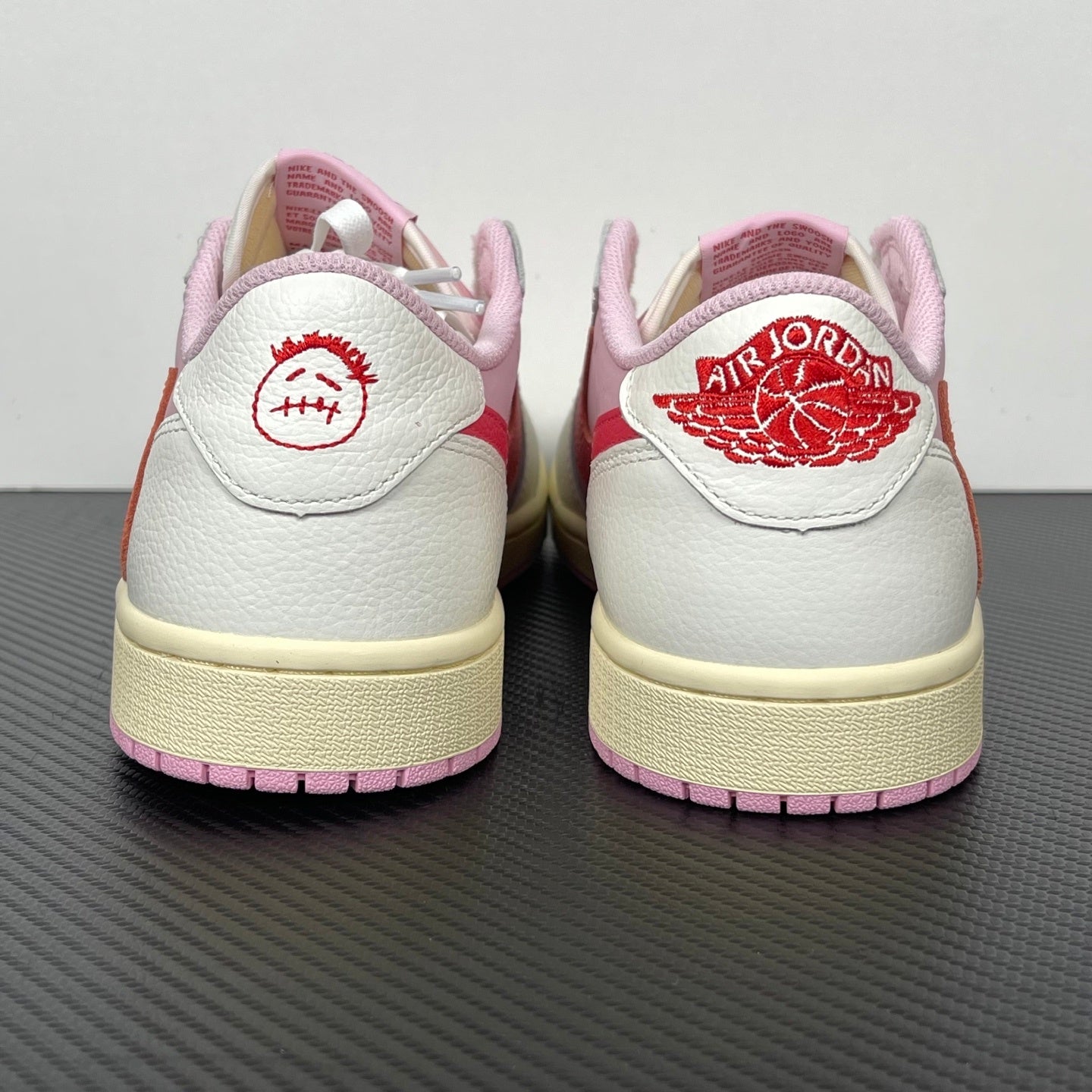 Air Jordan 1 Retro Low OG SP Travis Scott Sail Tropical Pink