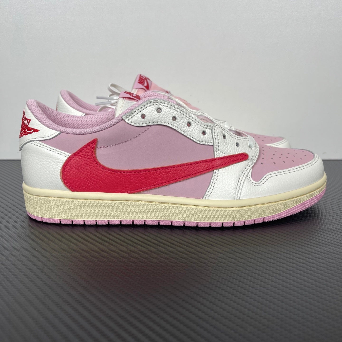 Air Jordan 1 Retro Low OG SP Travis Scott Sail Tropical Pink